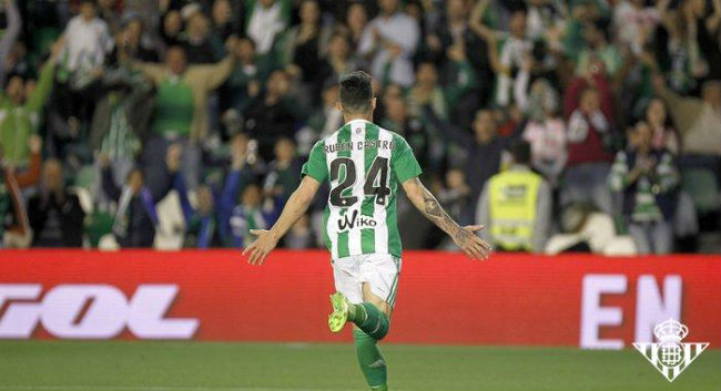 ruben-castro-celebrando-gol-betis-oficial