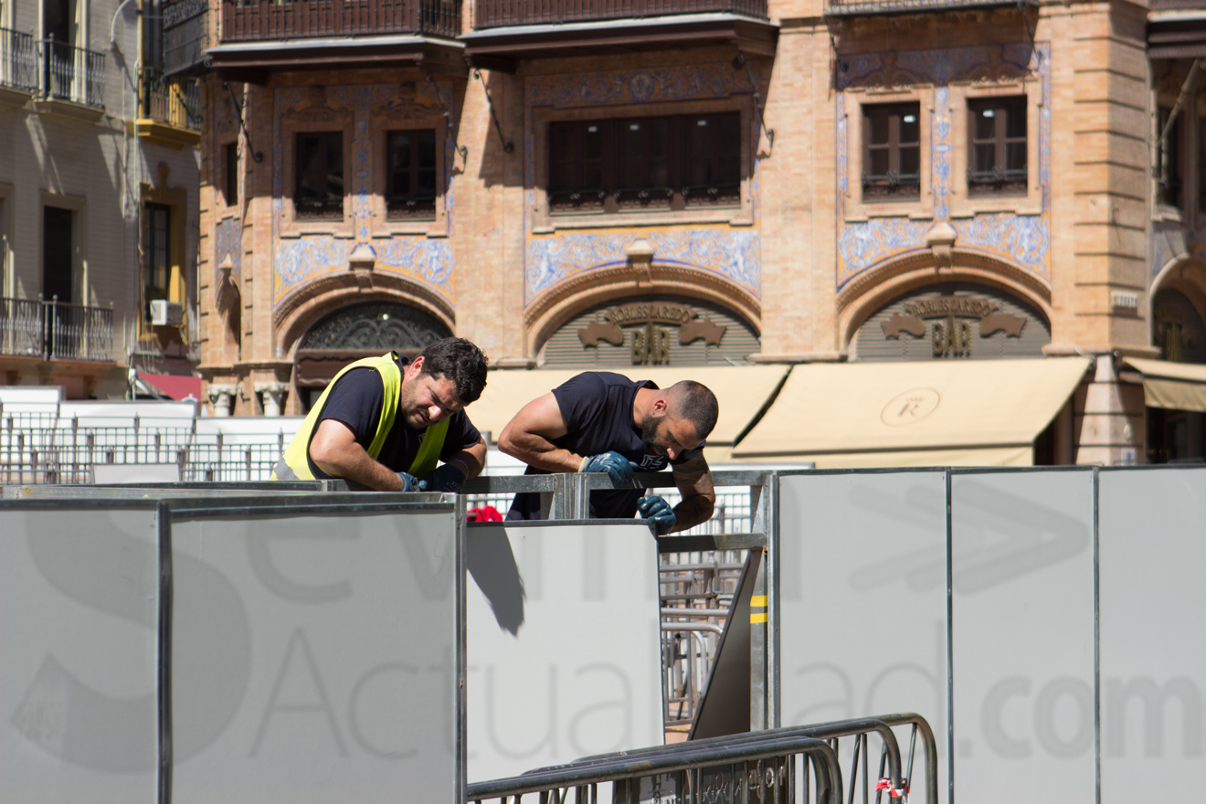 Montaje de las Sillas de Semana Santa