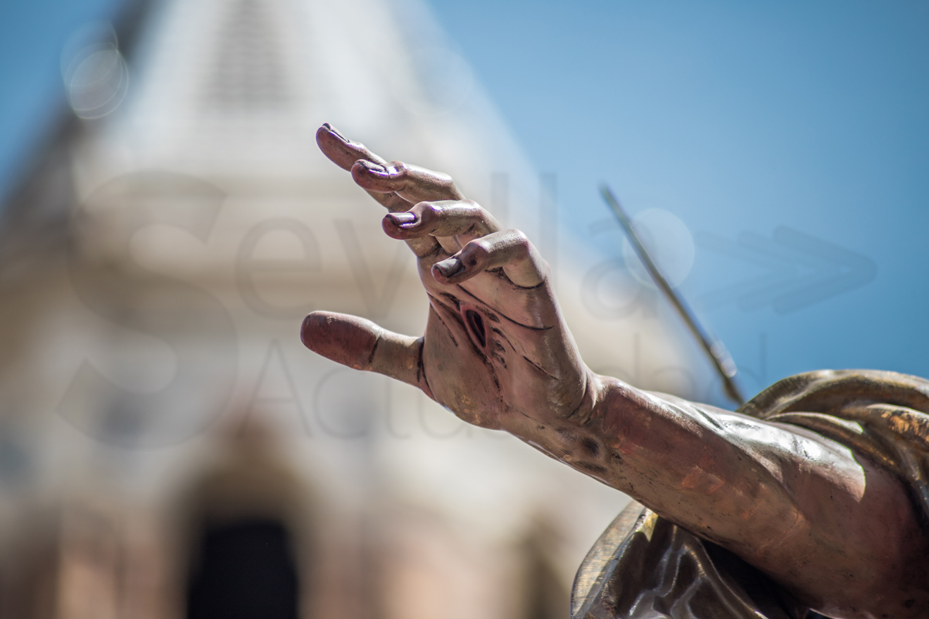 Detalle de la mano de Jesús Resucitado