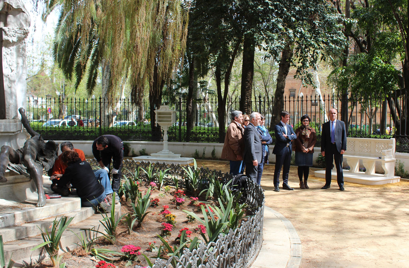 El Ayuntamiento termina la restauración de la Glorieta de Bécquer