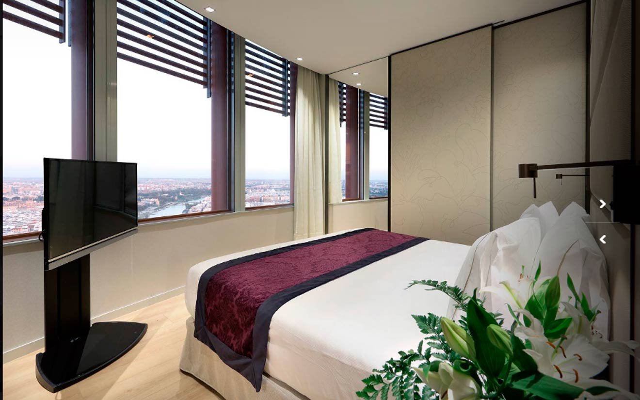 Una de las habitaciones del hotel Eurostars Torre Sevilla 5/ Eurostars