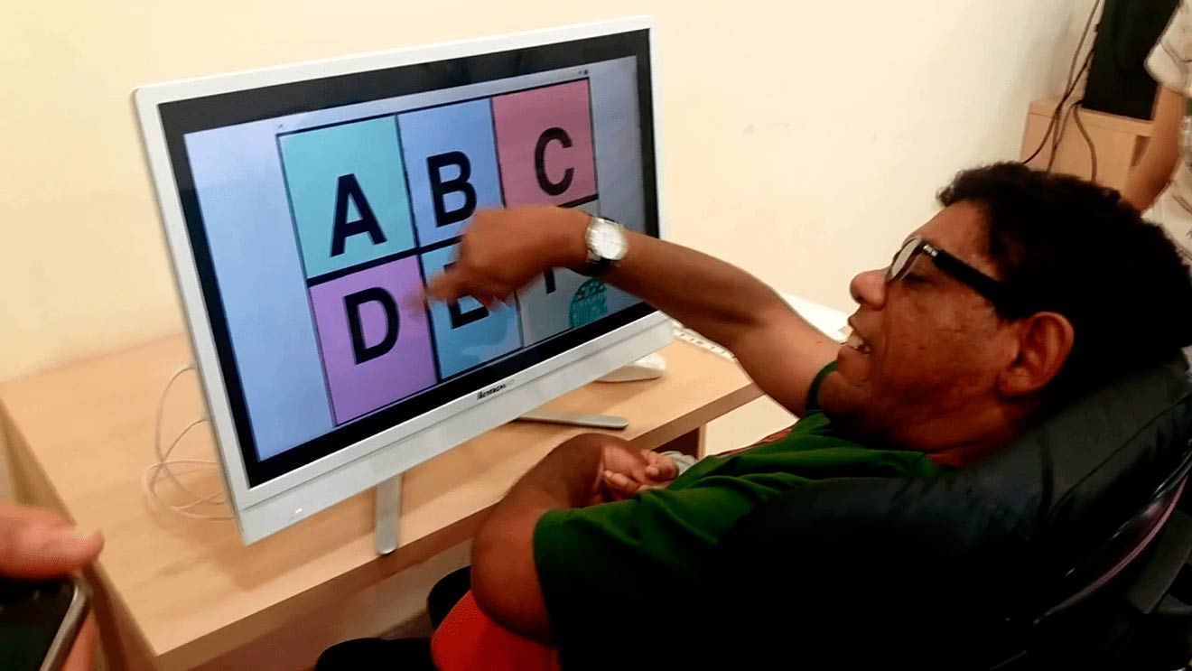 Uno de los ejemplos de lo que se puede conseguir con este programa /Exponential Solidarity