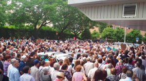 Concentración en Sevilla de afectados por Idental /Cedida