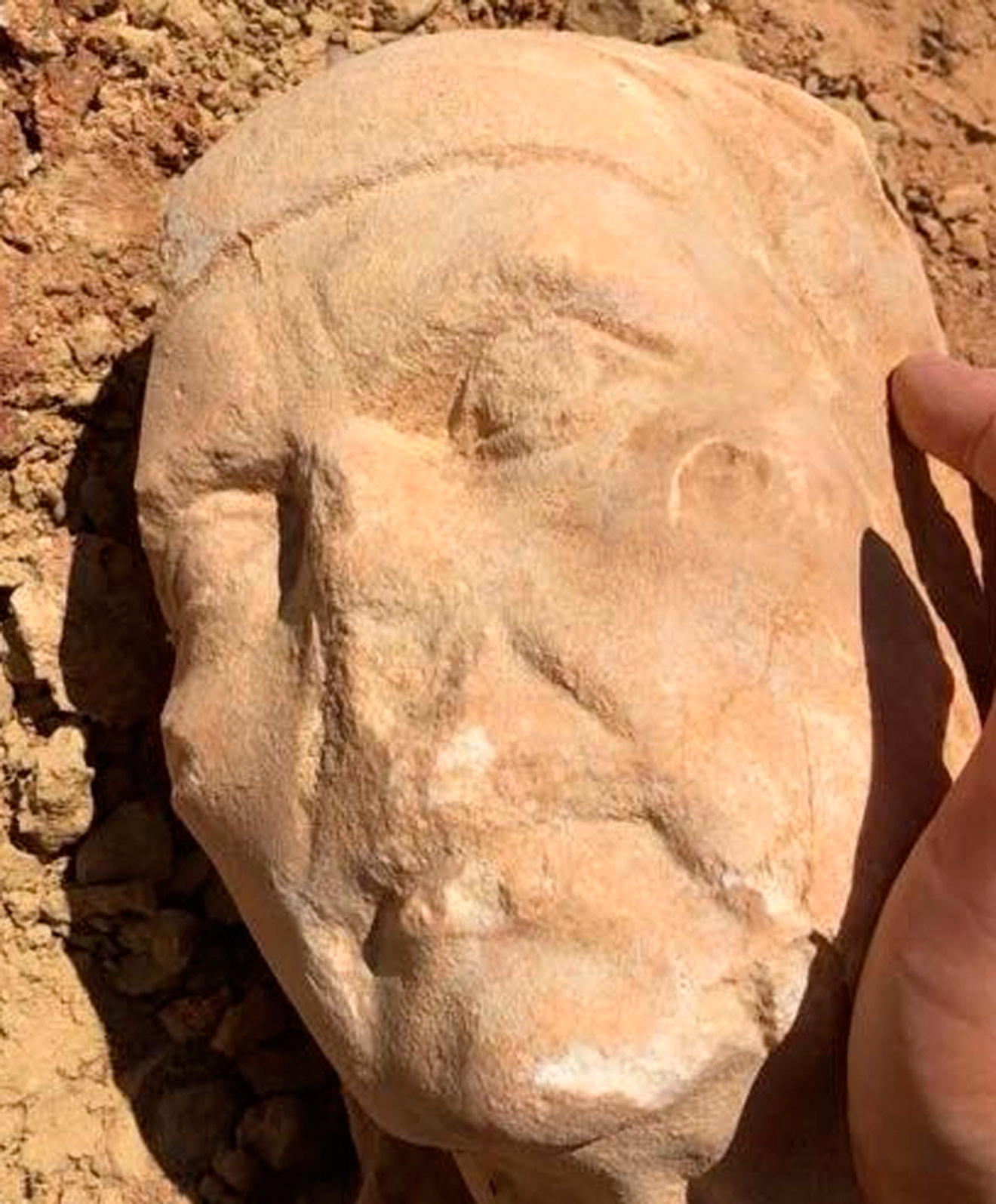 El busto encontrado por India Martínez mientras hacía deporte /India Martínez