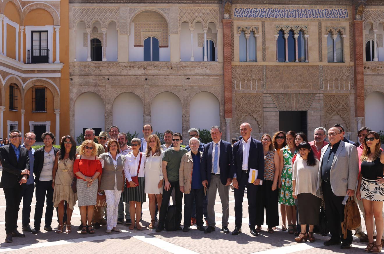 Encuentro en el Alcázar con el sector audiovisual sevillano y andaluz /Ayto. Sevilla