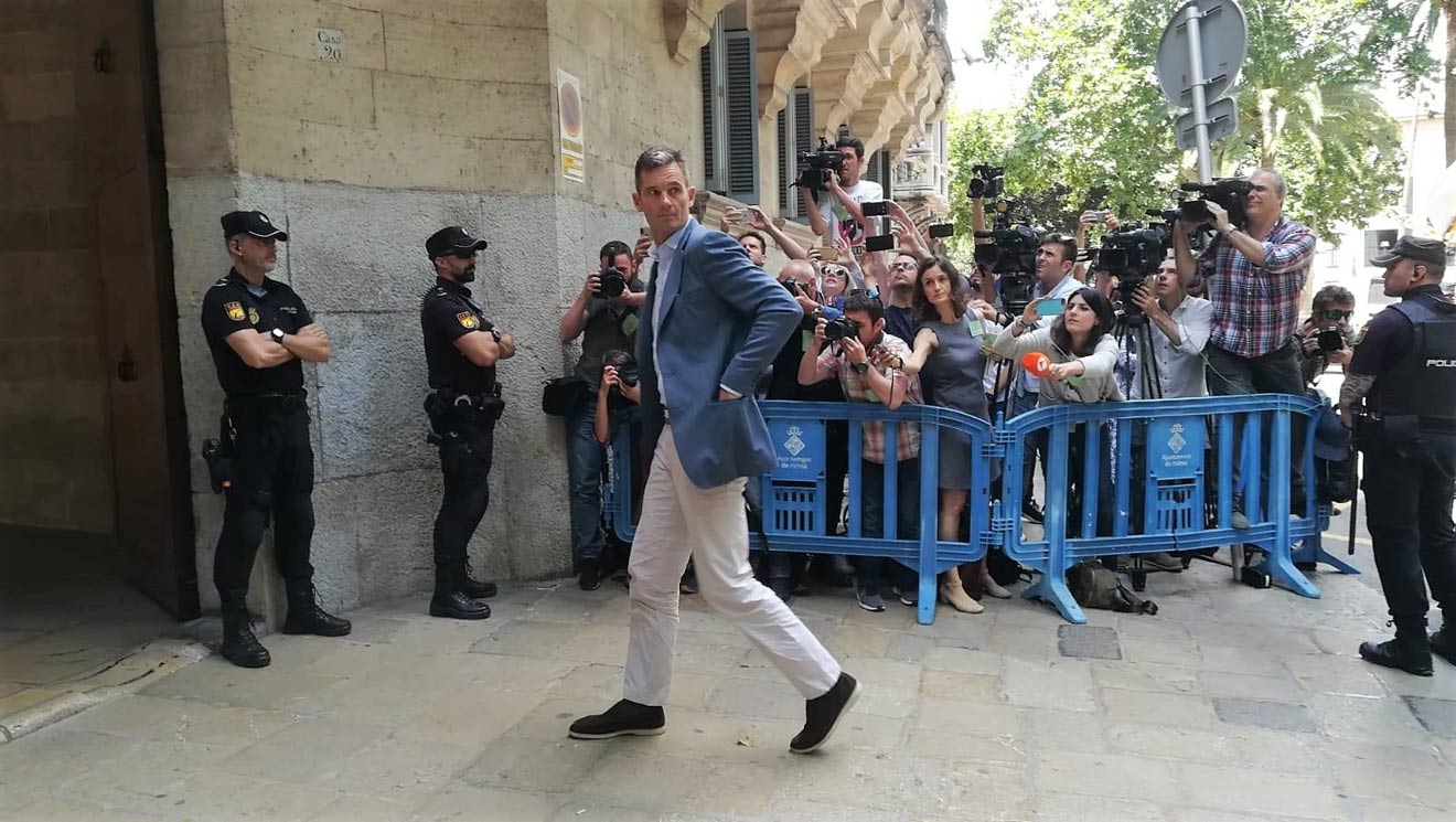 Urdangarin a su llegada a la Audiencia de Palma /Cedida