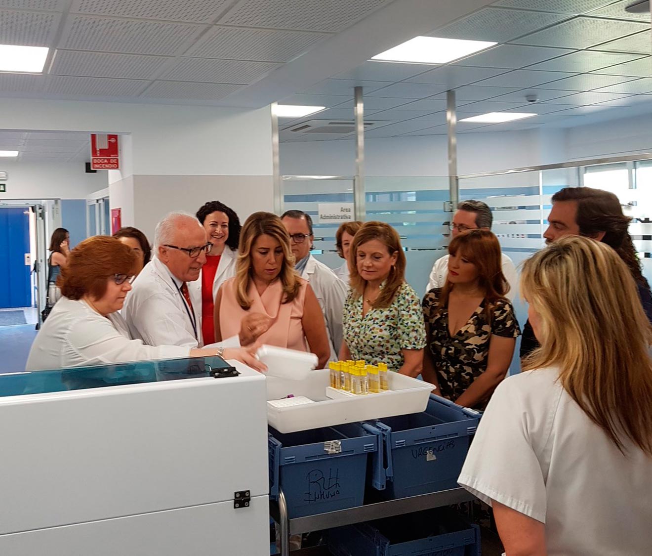 Susana Díaz inaugura los nuevos laboratorios /HospitalUVRocio