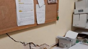 Grietas en el único colegio de La Campana /Ayto. La Campana