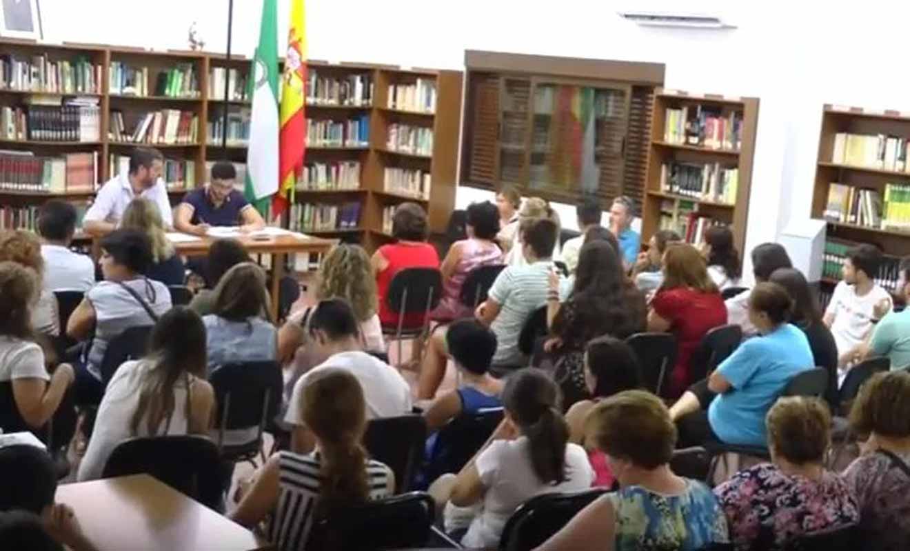 Servicio de taxi a demanda /Ayto. Fuentes de Andalucía