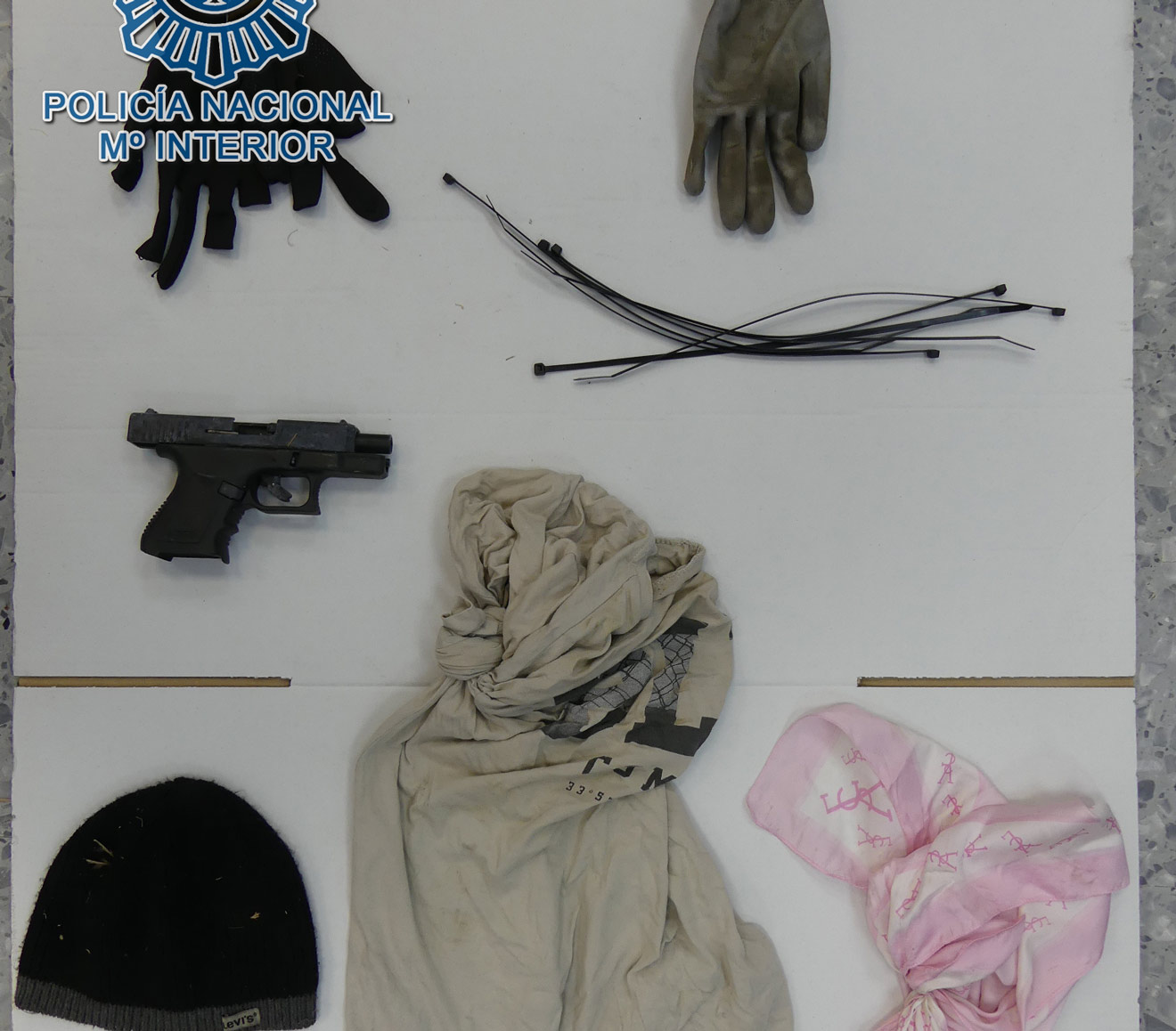 Enseres incautados a los asaltantes /Policía Nacional