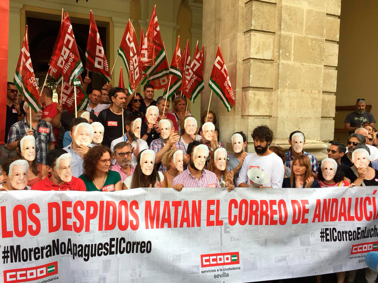 Concentración protesta El Correo de Andalucía / @aprensasevilla