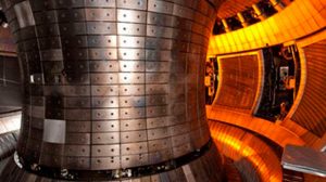 Reactor de fusión por confinamiento magnético /US