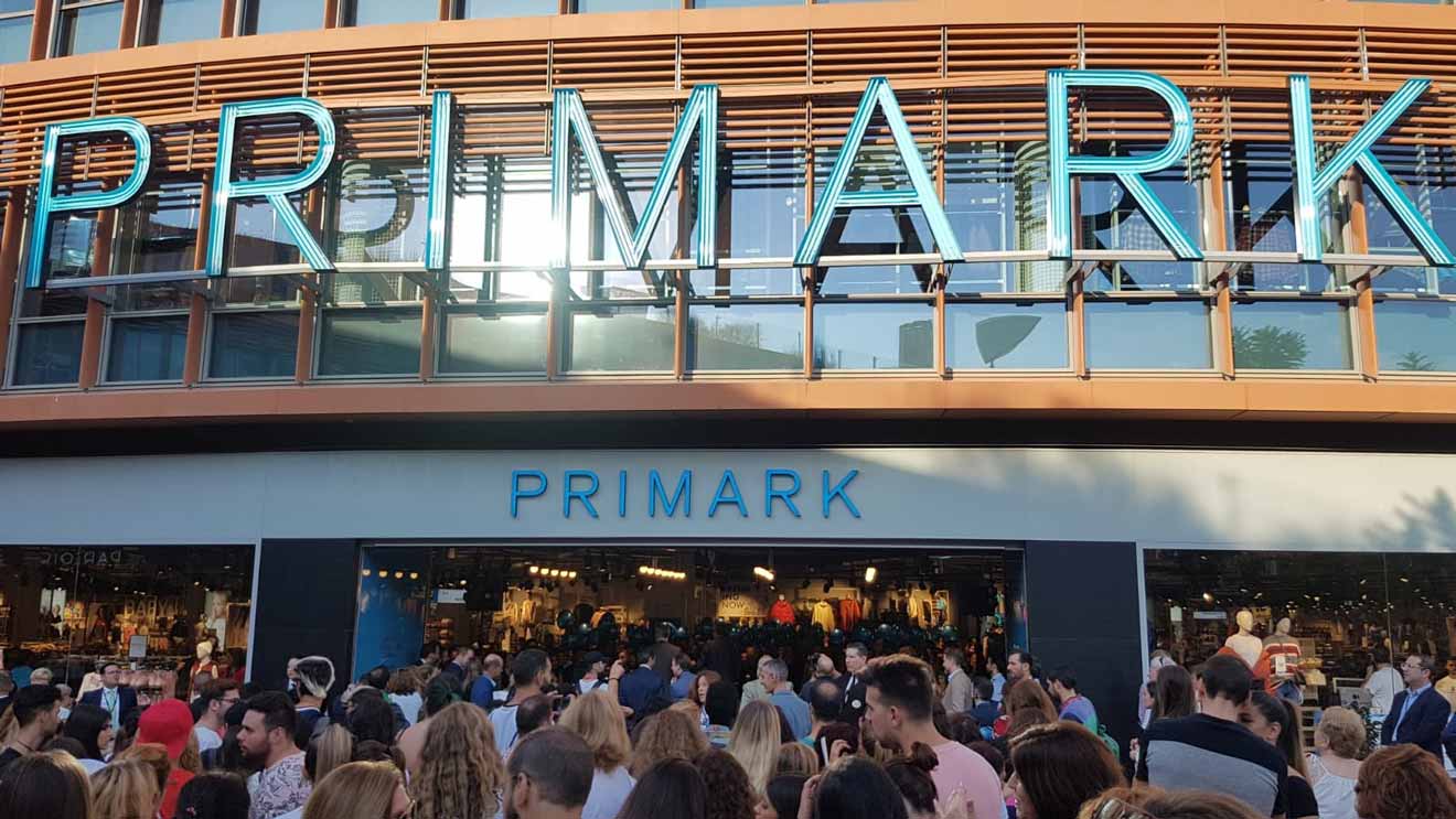 Colas en la apertura de Primark /SA