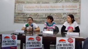 Asociaciones durante el comunicado | APDHA