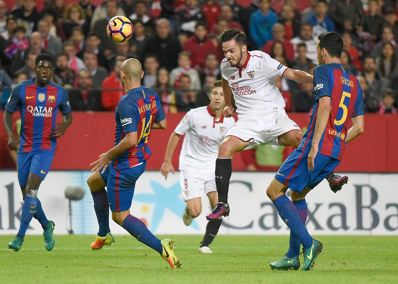 Sarabia en la disputa de un balón / SFC Web