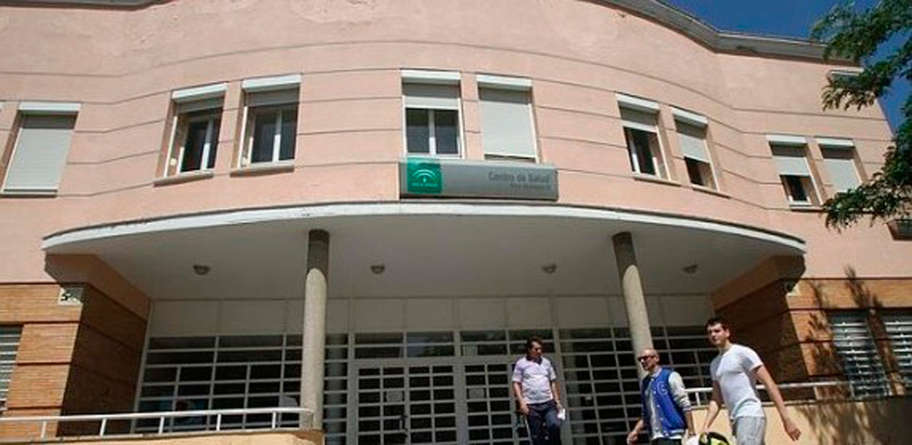 Centro de Salud de Pino Montano /SA