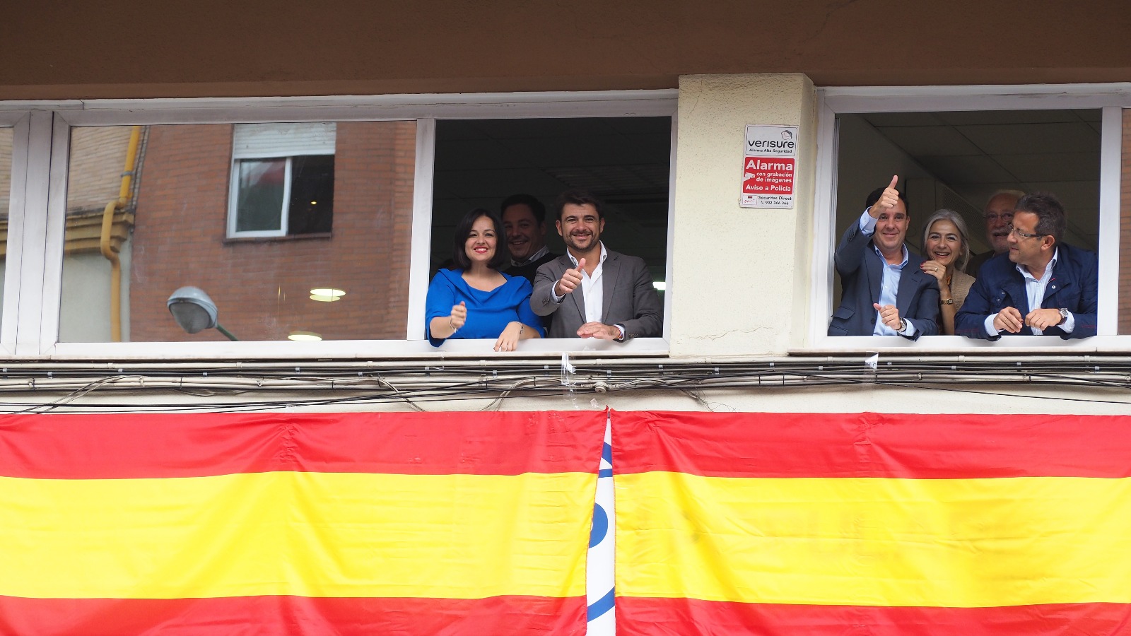 Campaña 'España en tu balcón' /PP Sevilla