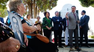 Visita a los trabajos de exhumación de las tumbas /Ayto. Sevilla