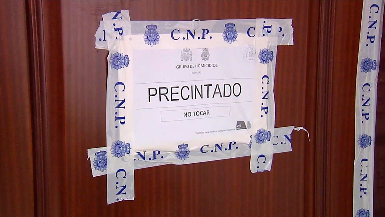 Vivienda precintada de la fallecida en Alcosa /SA