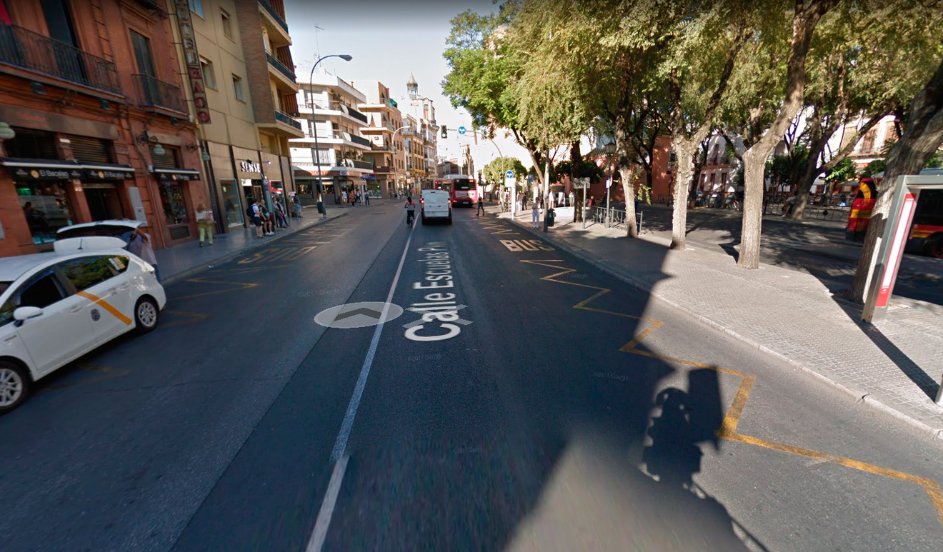 Entrada al centro por Ponce de León /SA