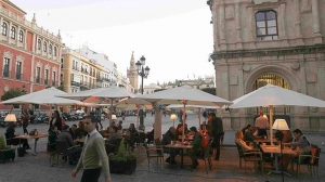 Veladores en la zona de la Plaza Nueva /SA