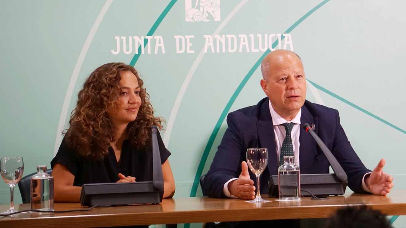 Marta Escrivá junto a Javier Imbroda