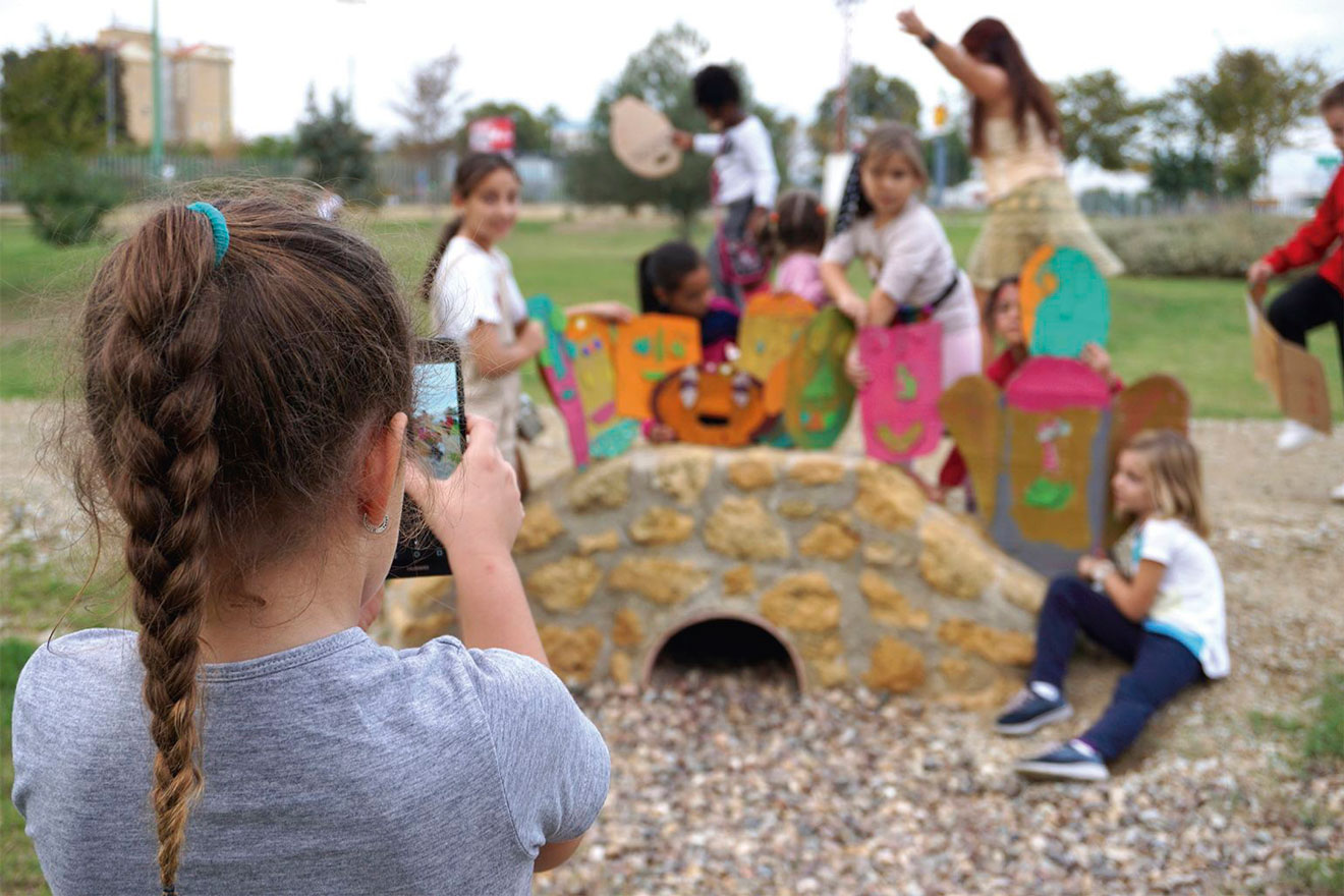 Niños de las 3.000 viviendas