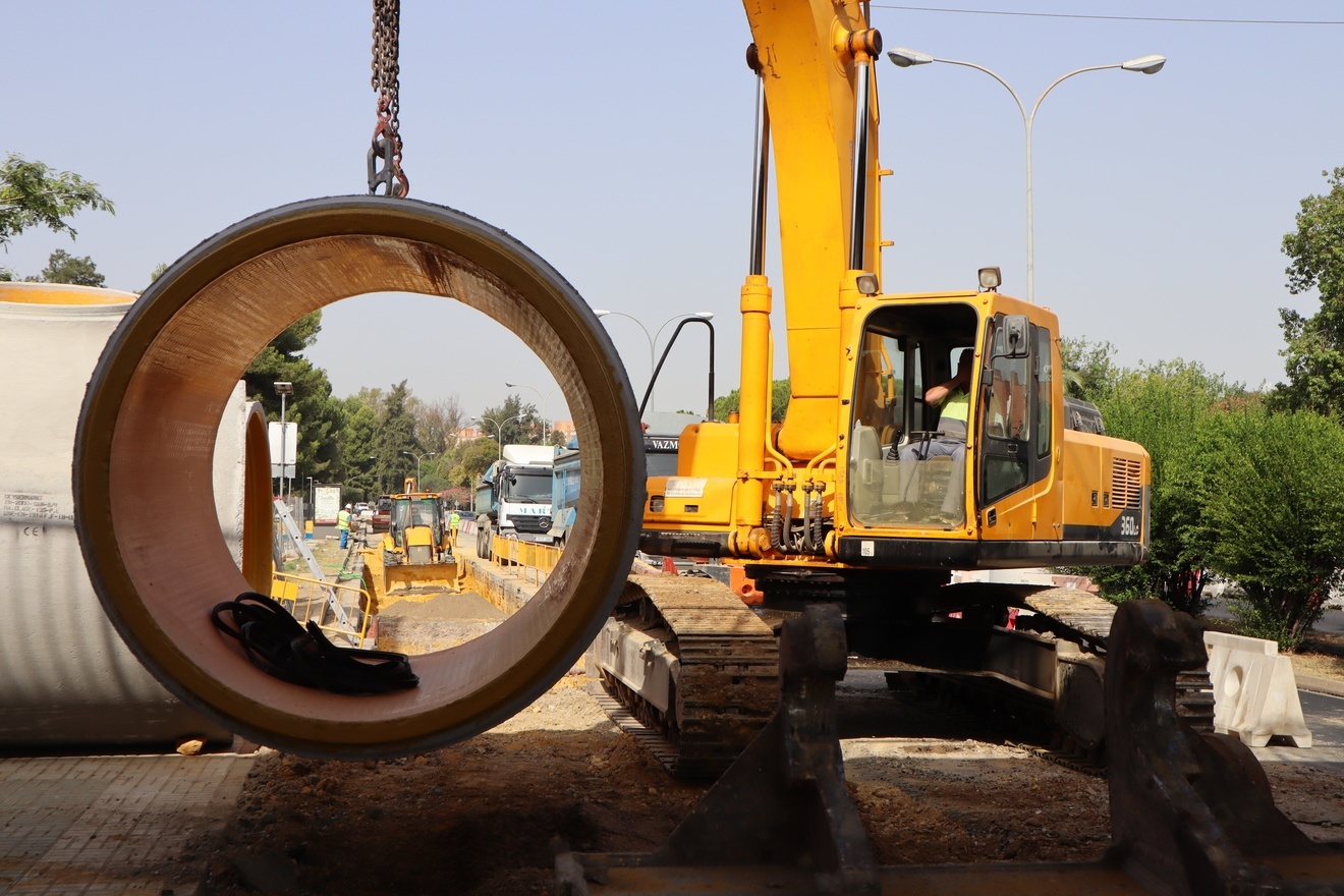 Reparación de un colector en Sevilla / Ayto.