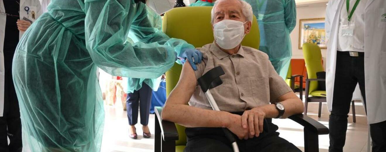 Antonio, el primer andaluz vacunado del COVID-19 / Junta de Andalucía