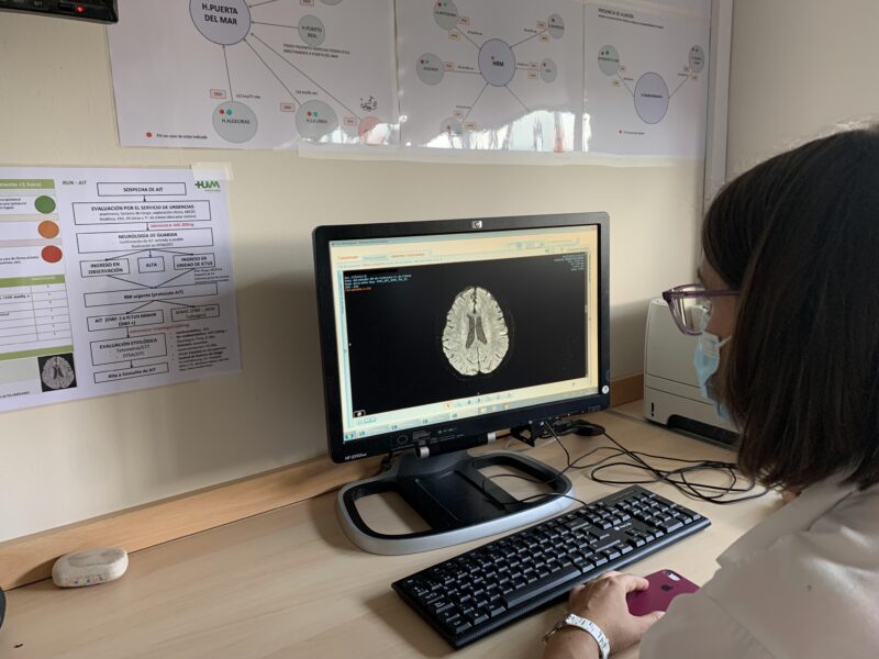 Hospital Macarena neurología