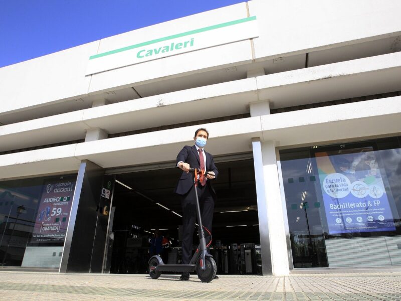 metro sevilla patinetes