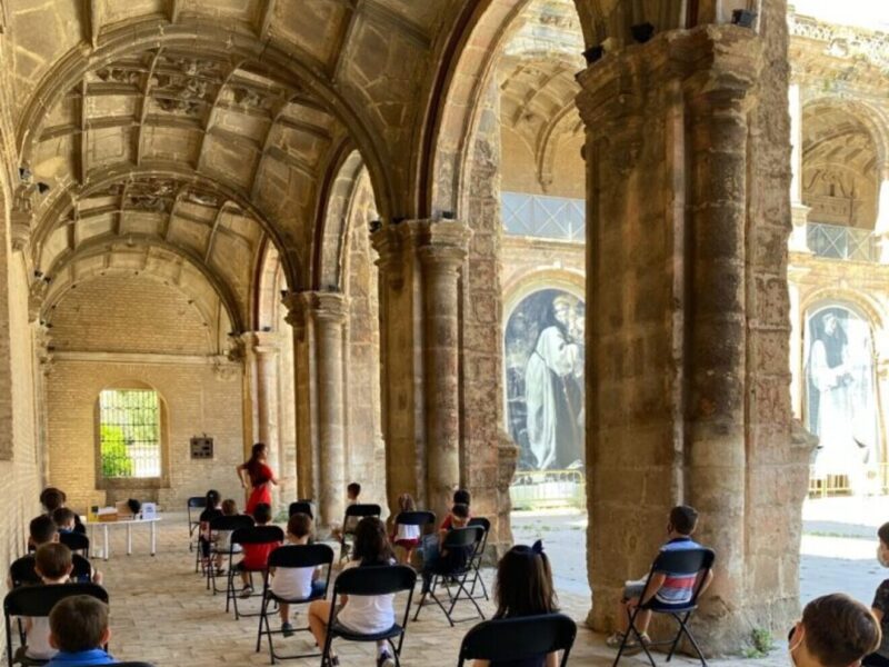 Cuentacuentos en la biblioteca de San Jerónimo / Ayto.