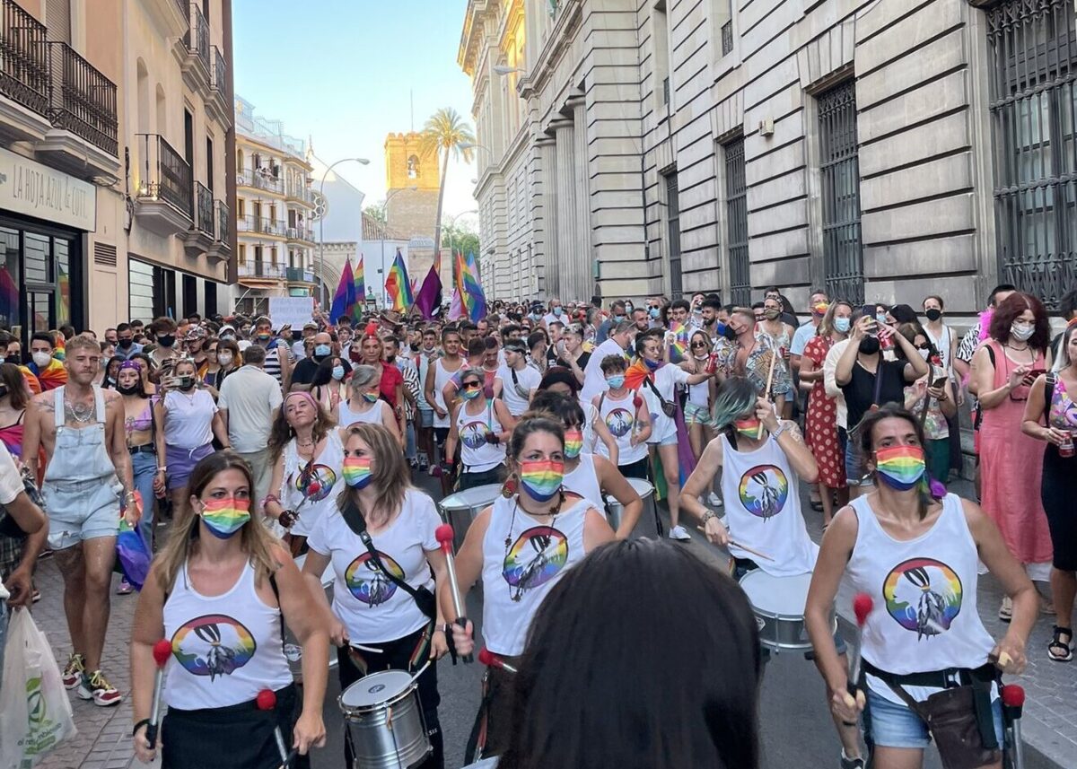 Manifestación del Orgullo 2021 en Sevilla / @Togayther_ES
