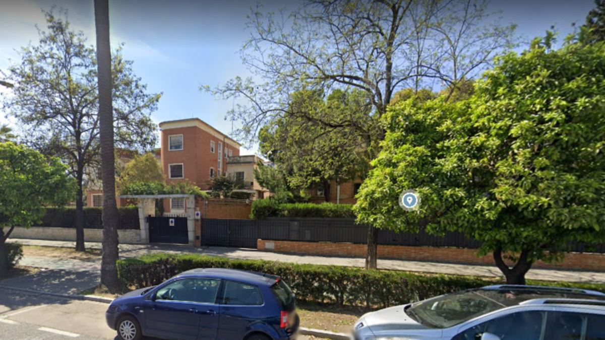 Número 38 de la Avenida de La Palmera