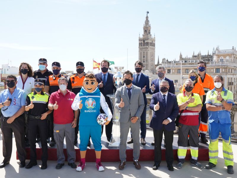 Reunión plan Eurocopa 2021 en Sevilla / Ayto.