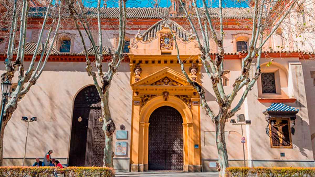 Fachada principal de la iglesia de la Magdalena / Ayuntamiento de Sevilla