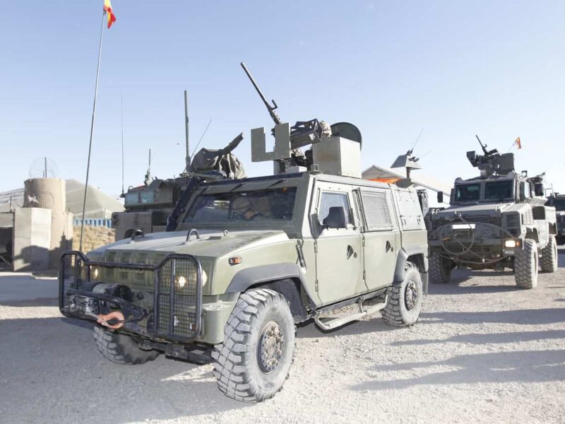 Vehículos militares del ejército español en Afganistan / M. Defensa