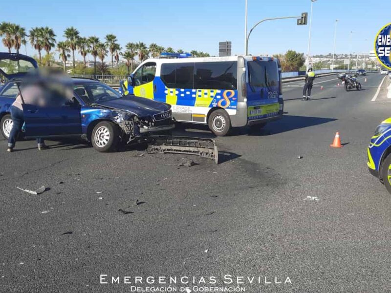 Accidente en la avenida Expo'92 / ES