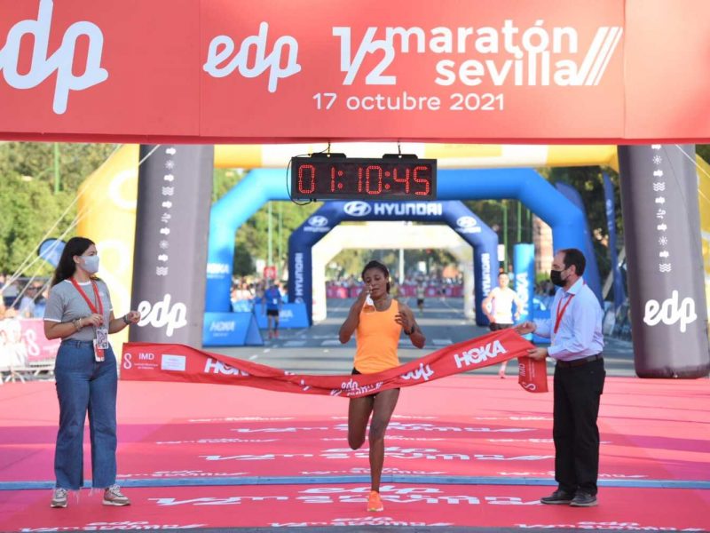 Tiruye Mesfin. Medio Maratón de Sevilla 2021 / Ayto.