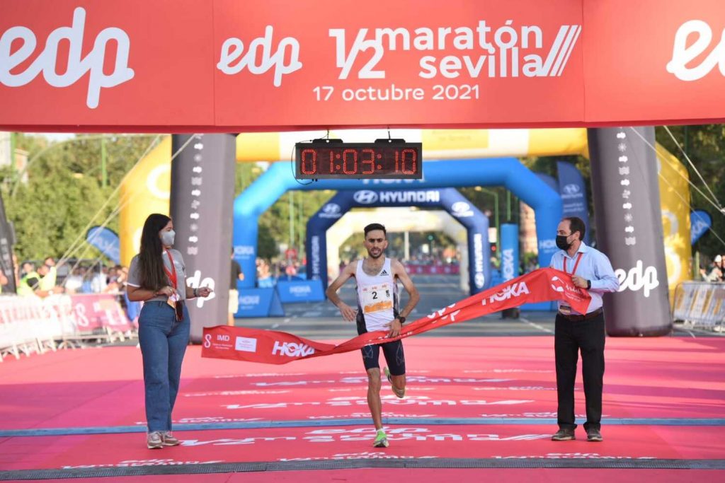 Mohamed El Talhaoui. Medio Maratón de Sevilla 2021 / Ayto.