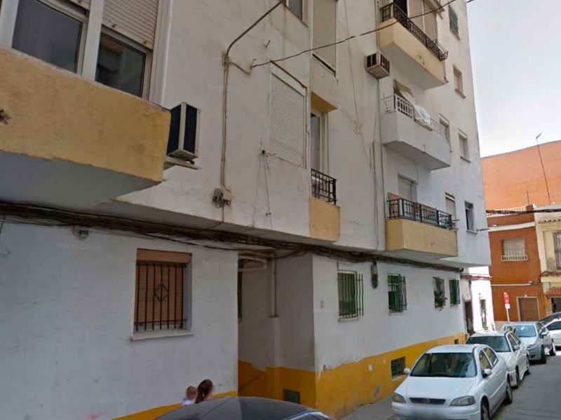 Bloque del piso que iba a ser desahuciado