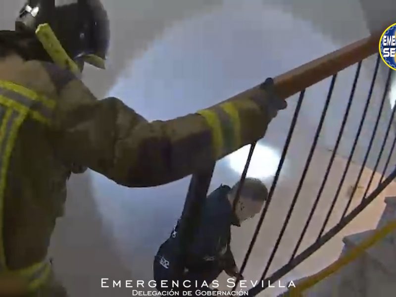 Intervención en el incendio de Bomberos / Emergencias Sevilla