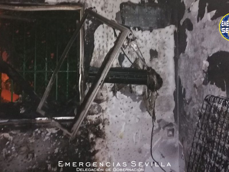 La habitación ha quedado calcinada / ES