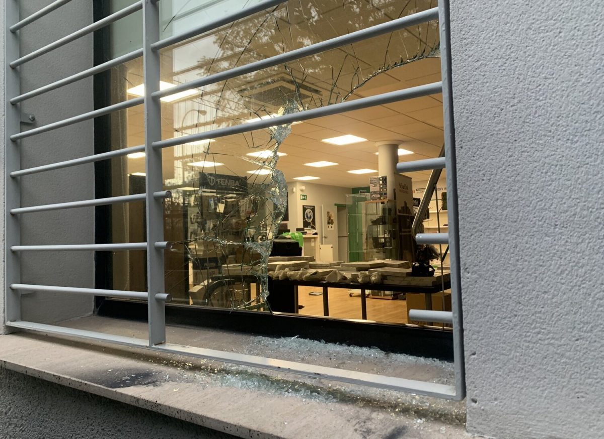 Robo en la tienda de Camaralia.