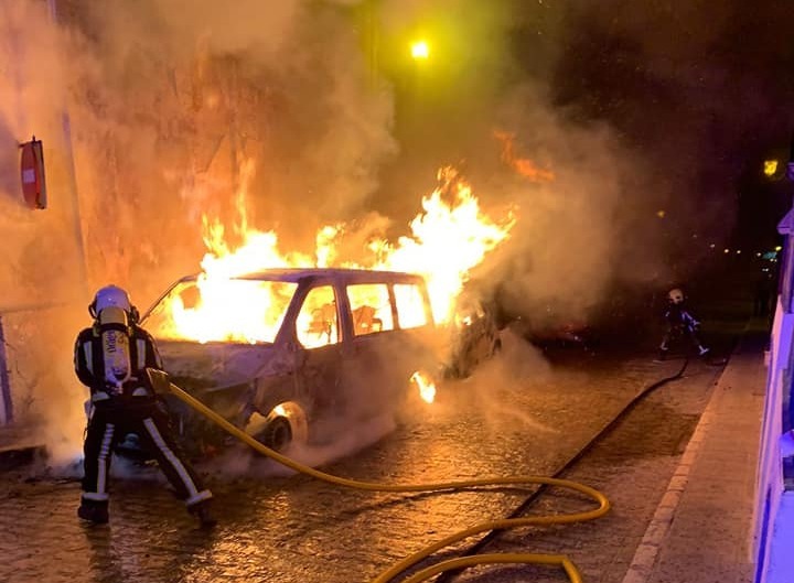 Vehículos en llamas en Osuna / Bomberos