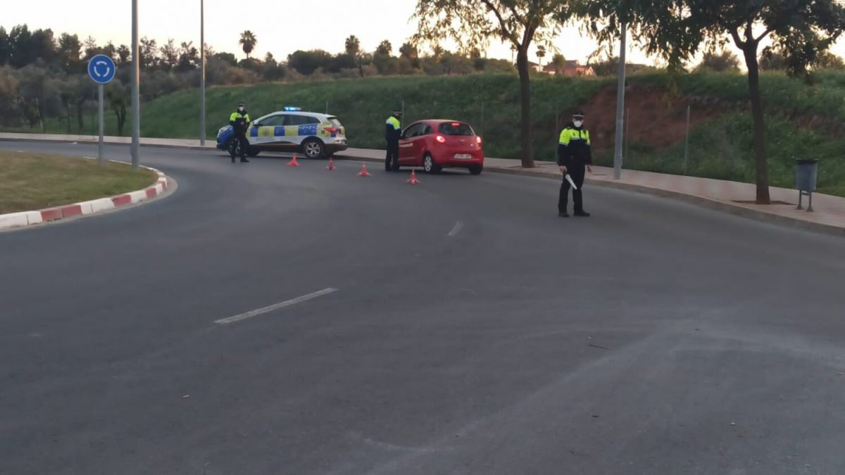 Coche detenido en Tomares / Emergencias Tomares