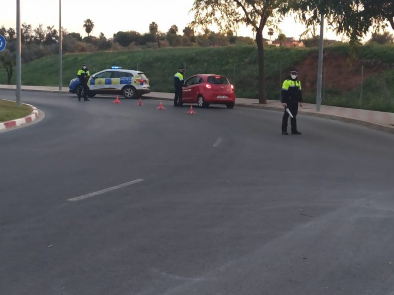 Coche detenido en Tomares / Emergencias Tomares