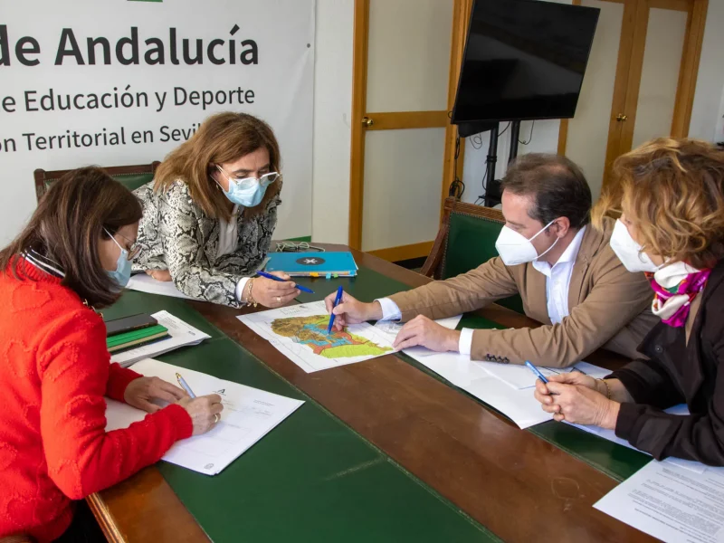 Reunión entre Ayuntamiento de Mairena del Aljarafe y Educación