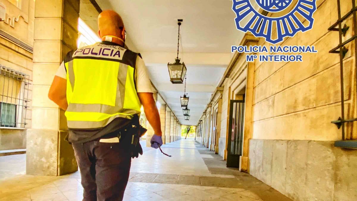 Policía Nacional en los juzgados de Sevilla