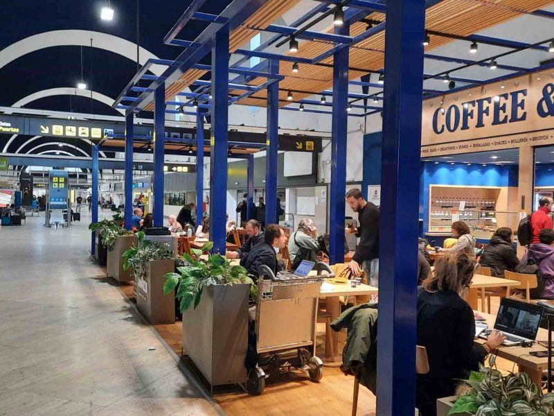 renovación restauración aeropuerto de Sevilla
